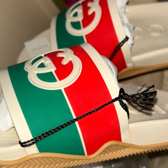 Gucci New Cream Slides with Red and Green Accents🥳🥳❌❌ - Picture 4 of 9